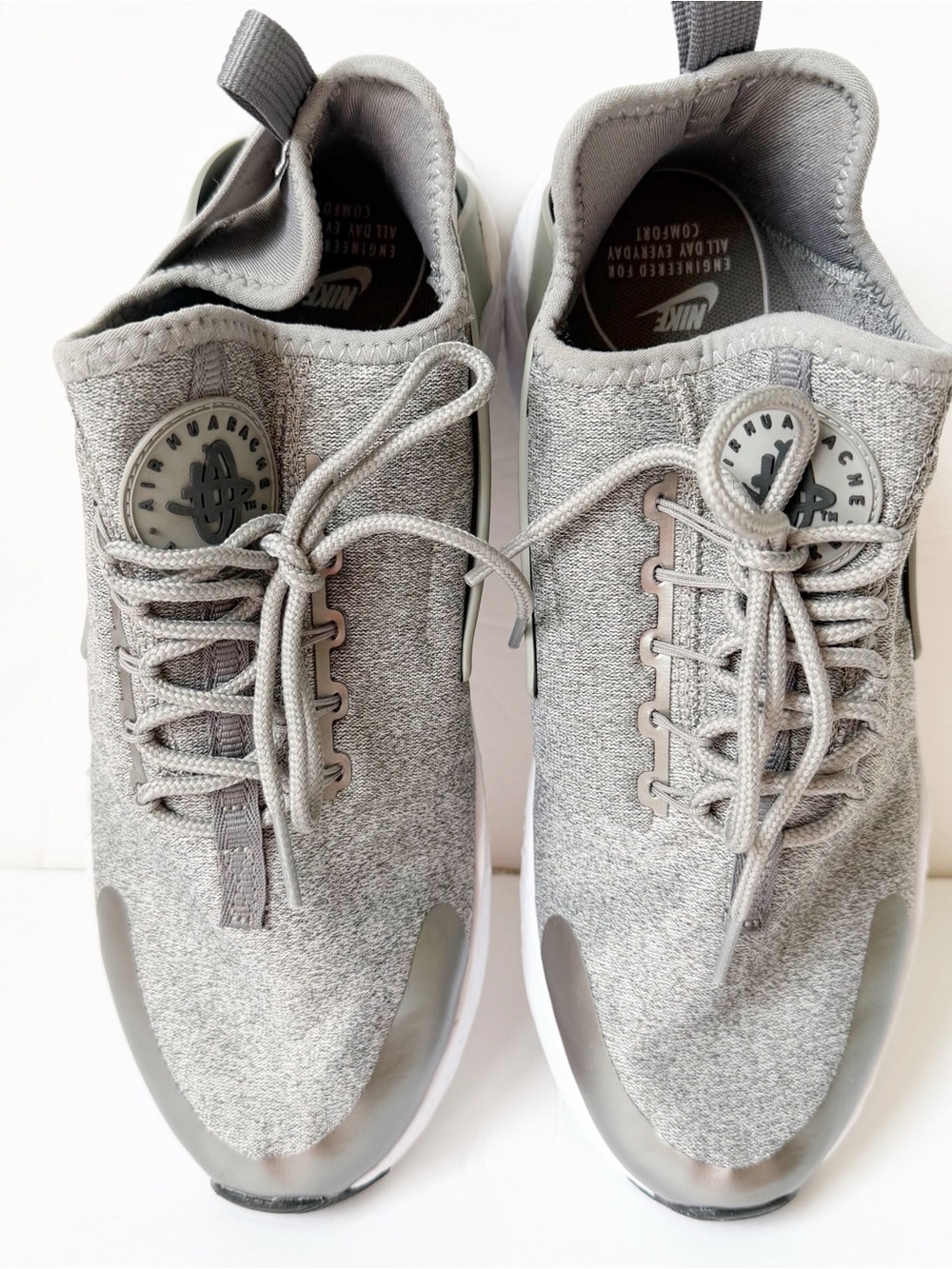 Like New Nike Air Huarache Run Ultra SE Women's sneakers - gray/silver - size 9.